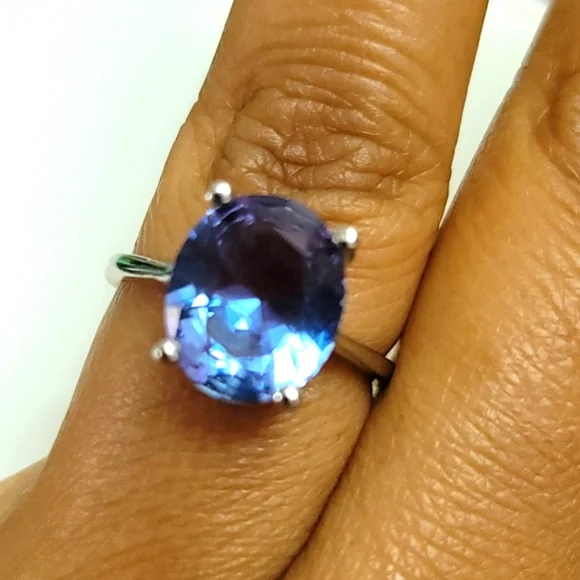 Naturally Color Changing Alexandrite Ring - Picture 8 of 9